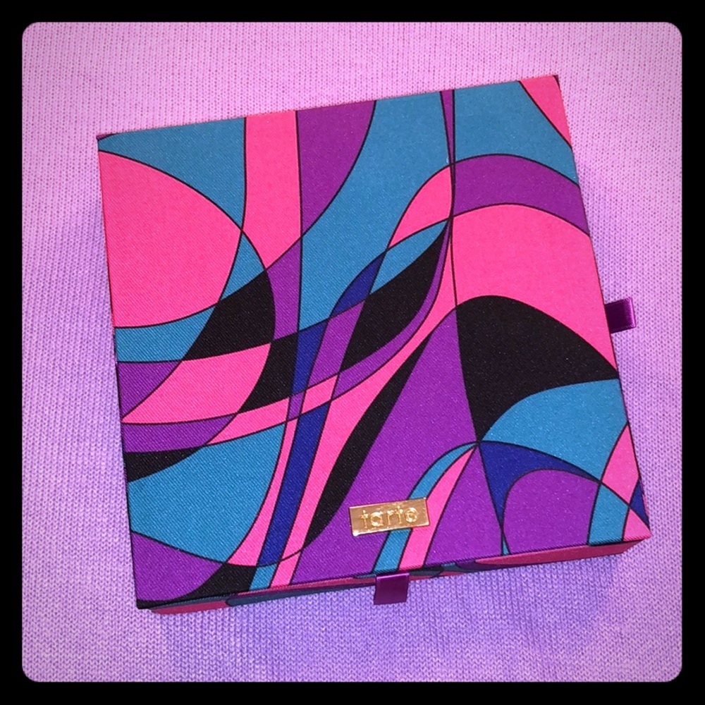 TARTE 2016 Limited Edition Holiday Palette💕